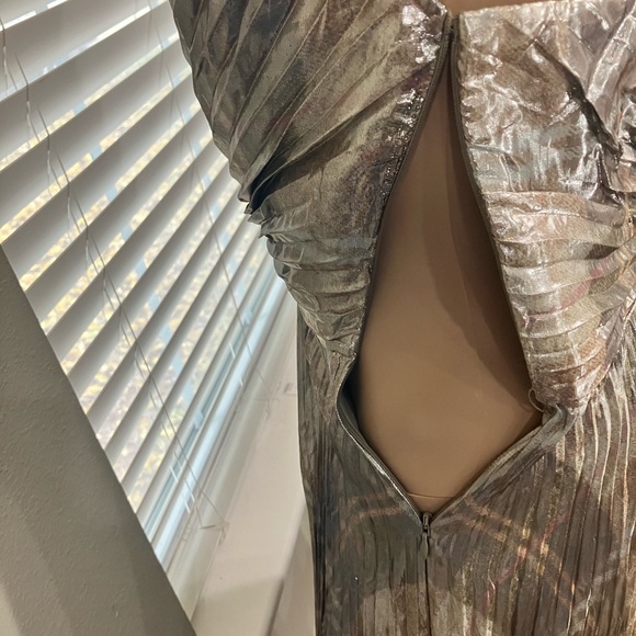 NWT Ralph Lauren Purple Label Plaid Pleated Silk Size 2 - Picture 6 of 9